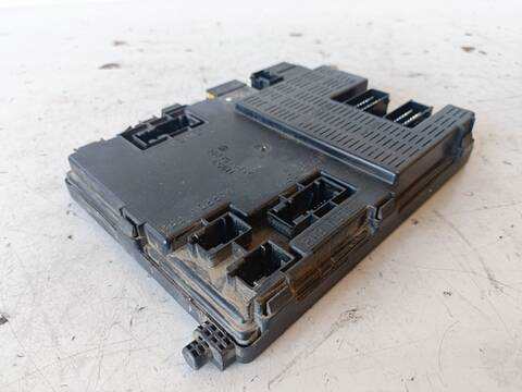Foto 3ª: Caja Reles Fusibles Citroen Xsara 2.0 HDI EXCLUSIVE 80KW) 90CV (2000)