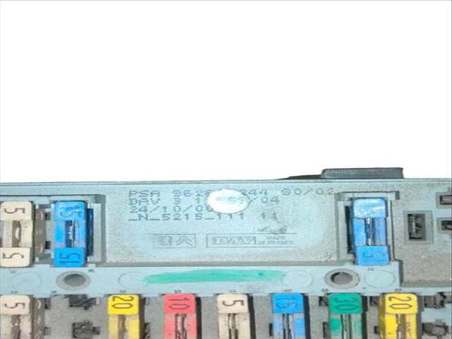Foto 3ª: Caja Reles Fusibles Citroen Xsara 2.0 HDI (1999)