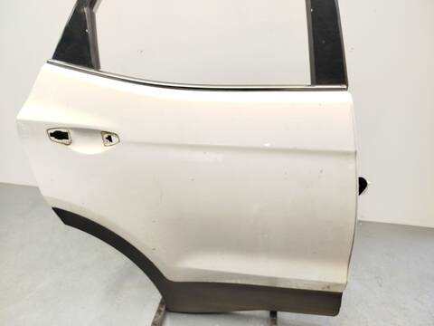 Foto 3ª: Puerta Trasera Derecha Hyundai Santa Fe 2.2 CRDI 197CV 145KW [D4HB] (2014)