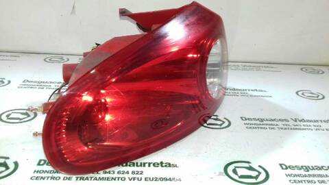 Foto 2ª: Piloto Trasero Izquierdo Chevrolet Lacetti 1.6 CAT 109CV 80KW [F16D3] (2005)