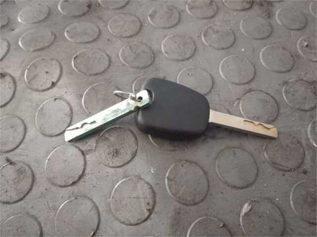 Foto 2ª: Motor de Arranque Citroen C3 1.4 VIVACE [1.4 LTR. - 54 KW] [KFV (TU3JP)]