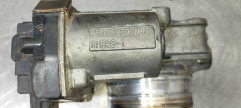 Foto 2ª: Caja Mariposa Chevrolet Captiva 2.2 VCDI LT 2WD 163CV 120KW [Z22D1] (2013)