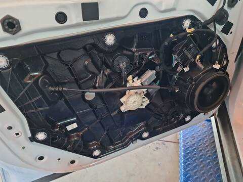 Elevalunas Eléctrico Delantero Izquierdo Ford Focus TITANIUM 120CV 88KW