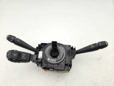 Mando Multifuncion DS 7 LOUVRE 179CV 132KW