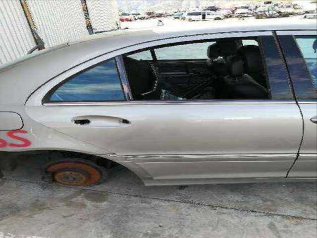 Puerta Trasera Derecha Mercedes Clase C 160 BERLINA