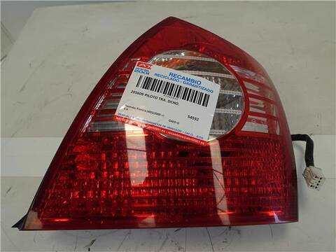 Piloto Trasero Derecho Hyundai Elantra 1.6 105CV 77KW