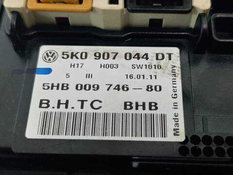 Foto 3ª: Mando Climatizador Volkswagen Passat ADVANCE BLUEMOTION 105CV [CAYC] (2010)