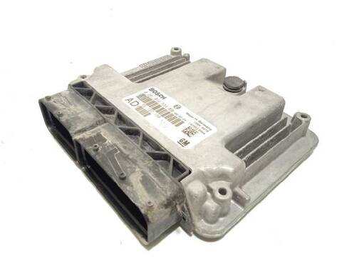 Foto 1ª: Centralita Motor ECU Opel Signum COSMO 150CV 110KW [Z19DTH] (2006)
