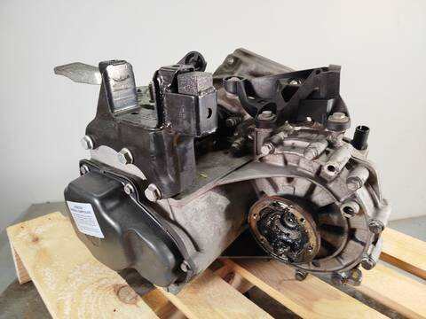 Foto 2ª: Caja Cambios Volkswagen Polo 1.6 TDI 75CV 55KW [CAYA] (2009)