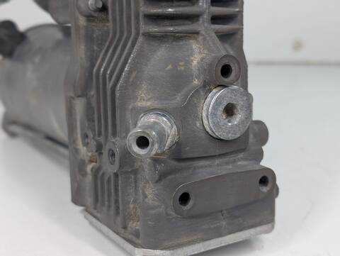 Foto 3ª: Bomba de Suspension Mercedes Clase ML 230 OM642940 AUT.