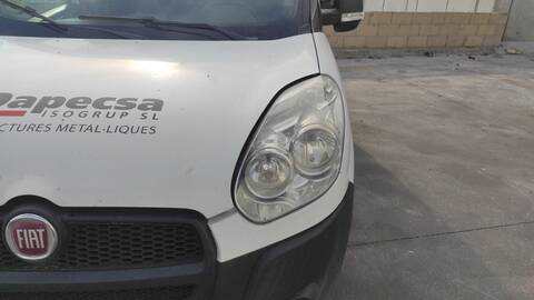 Foto 1ª: Faro Izquierdo Fiat Doblo 1.6 D 105CV 77KW II 263) CARGO 263A2000 (2014)