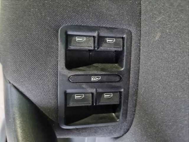 Botonera Elevalunas Volkswagen Polo ADVANCE 90CV 66KW