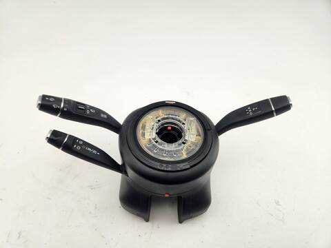 Foto 1ª: Mando Multifuncion Mercedes Clase C 160 C 350 T E 205.247) 279CV FAMILIAR [274920] (2015)