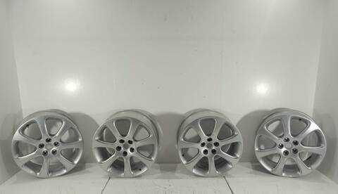 Juego LLantas Maserati Quattroporte VERSION INDEFINIDA