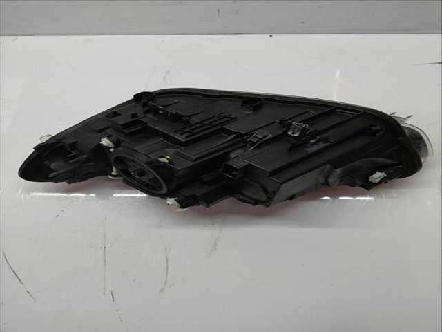Foto 3ª: Faro Derecho Bmw Serie 1 114 116 CV 85KW [B37D15A B37 B37D15U0] (2017)