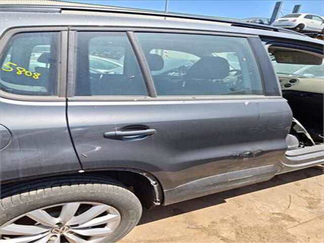 Puerta Trasera Derecha Volkswagen Tiguan 2.0 T1 BMT [2.0 LTR. - 81 KW TDI]