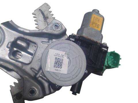 Foto 3ª: Elevalunas Manual Trasero Izquierdo Infiniti Q70 3.0 (2013)