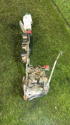 Foto 3ª: Cerradura Puerta Delantera Derecha Toyota 4 Runner 3.0 T DIESEL (1993)