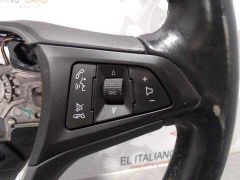 Foto 2ª: Volante Opel Astra SELECTIVE START/STOP 110CV 81KW [B16DTE] (2016)