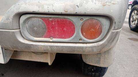 Foto 2ª: Piloto Trasero Derecho Nissan Terrano COMFORT 125CV 92KW [TD27TI] (1999)