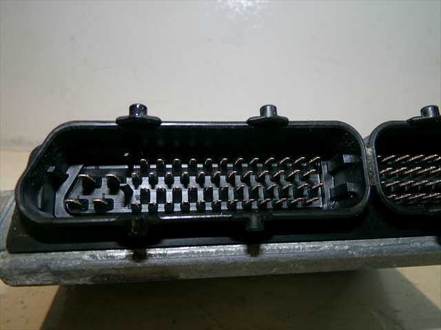 Foto 3ª: Centralita Motor ECU Volkswagen Beetle 2.0 G 1998-2005 [AQY] (2000)