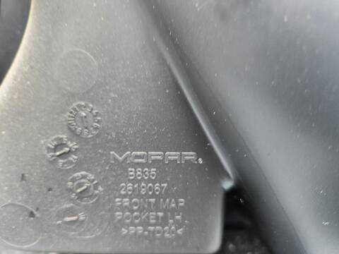 Foto 2ª: Tapizados Cartoneras Jeep Renegade LONGITUDE 4WD 120CV 88KW [55263087] (2016)