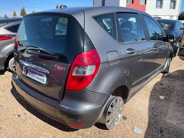 Foto 2ª: Piloto Trasero Derecho Mercedes Clase A 160 2.0 CDI 82cv [640942] (2011)