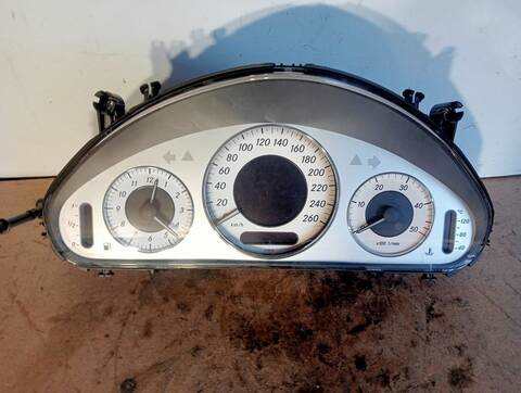 Cuadro de Instrumentos Mercedes Clase E 180 2.7 CDI CAT 177CV