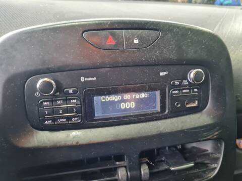Sistema Audio Radio CD Renault Clio AUTHENTIQUE 75CV 55KW