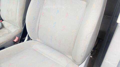 Asiento Delantero Izquierdo Volkswagen Transporter 1.9 TDI 85CV 63KW