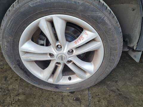 Foto 1ª: LLanta Chapa Nissan Qashqai ACENTA 4X4 141CV 104KW [MR20DE] (2010)
