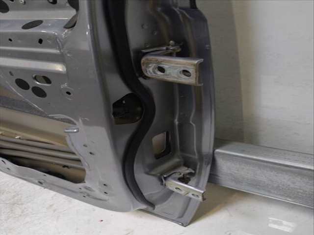 Foto 3ª: Puerta Delantera Izquierda Citroen Berlingo 1.5 HDI 102 CV 75KW [YHT DV5RCF] (2022)