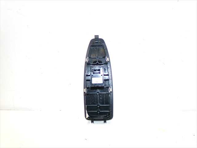 Foto 2ª: Botonera Elevalunas Bmw Serie 1 116 2.0 D F20, 2011-2015 [N47D20C] (2014)