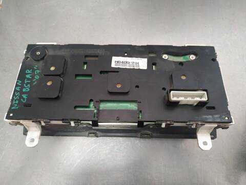 Foto 3ª: Cuadro de Instrumentos Nissan Cabstar 2.5 DIESEL 131CV 96KW (2006)