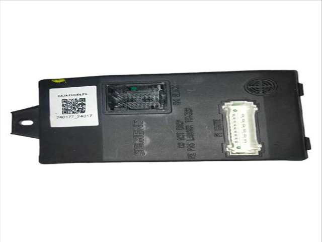 Foto 2ª: Caja Reles Fusibles Dacia Sandero 1.5 DCI (2008)