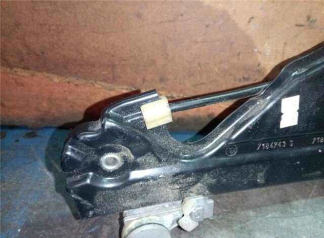 Foto 3ª: Elevalunas Eléctrico Trasero Izquierdo Bmw Serie 5 518 520D (163CV) [204D4]
