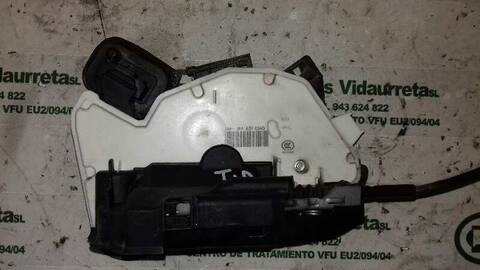 Foto 3ª: Cerradura Puerta Trasera Derecha Volkswagen Golf ADVANCE BLUEMOTION 105CV 77KW [CLHA] (2014)