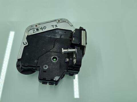 Cerradura Puerta Trasera Izquierda Lexus IS 220D 177CV 130KW