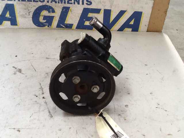 Foto 1ª: Bomba de Direccion Dacia Sandero 1.2 0CV [D4F732] (2010)