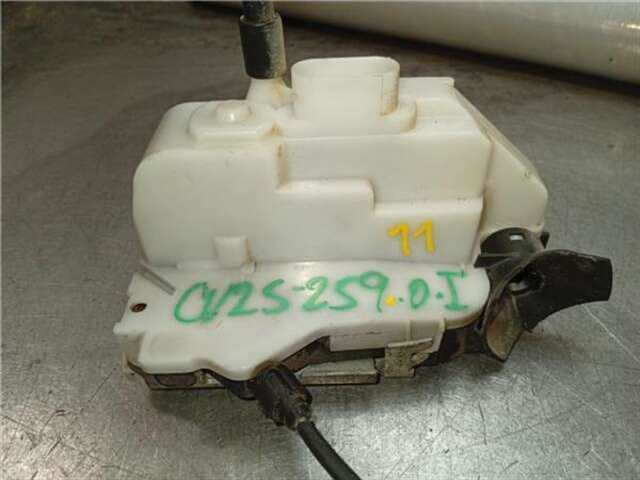 Cerradura Puerta Delantera Izquierda Renault Twingo 1.2 16V (CN0A)