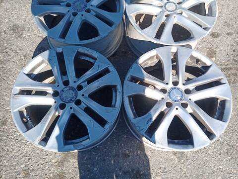 Foto 3ª: Juego LLantas Mercedes Clase C 160 BERLINA 204CV 150KW (2007)