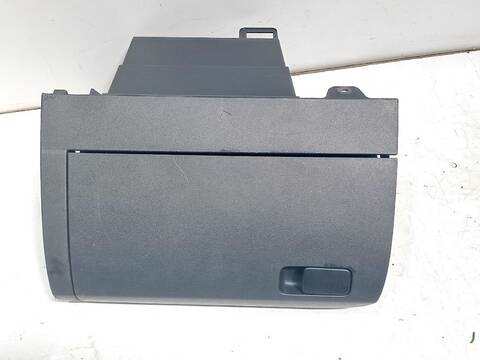 Foto 2ª: Guantera Volkswagen Polo ADVANCE BLUEMOTION 90CV [CUSB] (2014)