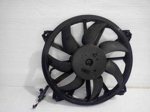 Foto 1ª: Electroventilador Peugeot 3008 STYLE 114CV 84KW [9HD] (2014)