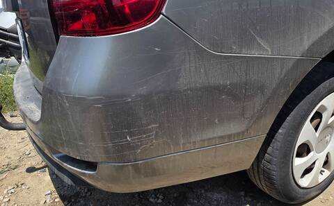 Foto 2ª: Paragolpes Trasero Dacia Logan COMFORT 90CV 66KW (2015)