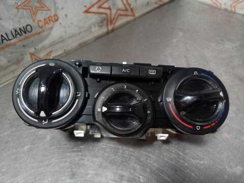 Foto 4ª: Mando Climatizador Peugeot 208 ACCESS 68CV 50KW [8HR01] (2013)