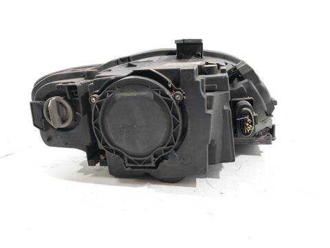 Foto 3ª: Faro Izquierdo Audi A4 1.8 T 163CV (2004)