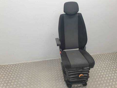 Foto 3ª: Asiento Delantero Izquierdo Renault Master L2H2 HKA 35T (2011)
