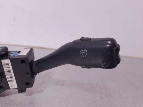 Foto 4ª: Mando Luces Skoda Octavia 1.9 TDI SLX 81KW) 110CV [ASV] (2001)