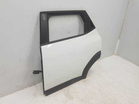 Foto 3ª: Puerta Trasera Izquierda Dacia Duster TCE 130 EXPRESSION 4X4