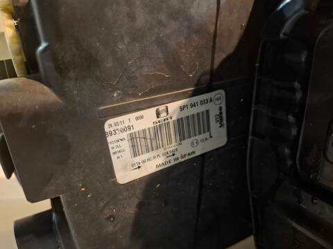 Foto 3ª: Faro Izquierdo Seat Leon ERENCE 1.6 TDI 105CV (2005)